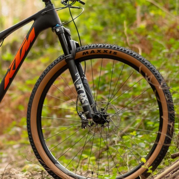 Bicicleta KTM Scarp Elite XT 25 (Carbon) - Image 2