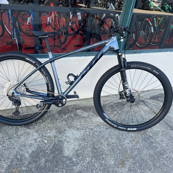 Bicicleta KTM Myroon Elite (Carbon)