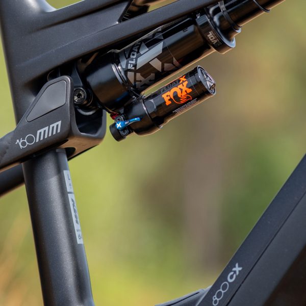 e-Bicicleta KTM Macina Kapoho Master 25 (Carbon) - Image 3