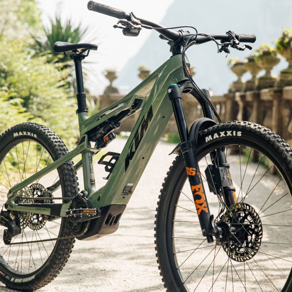 e-Bicicleta KTM Macina Kapoho Master ABS 25 (Carbon) - Image 2